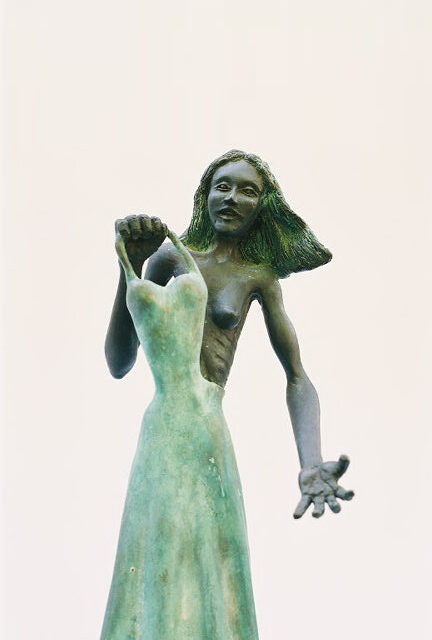 Pina Bausch Sculpture View 2